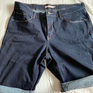 Levi’s bermuda shorts
